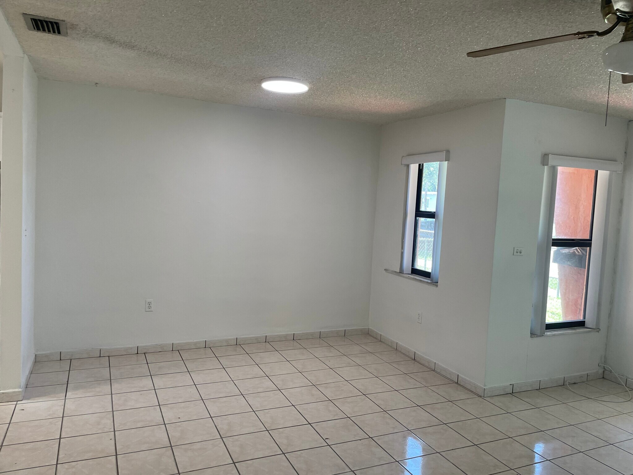 Building Photo - 1993 W 2nd Ave