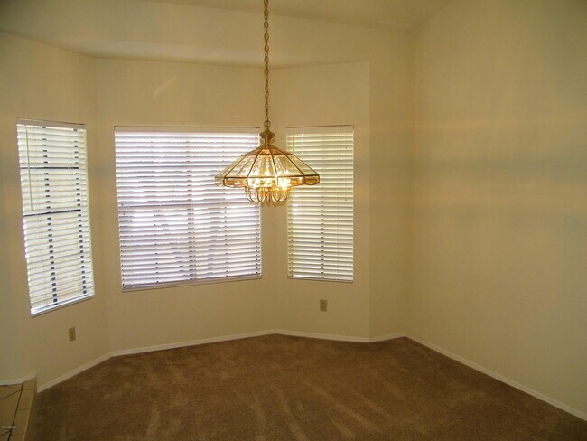 Building Photo - 10533 E Bella Vista Dr