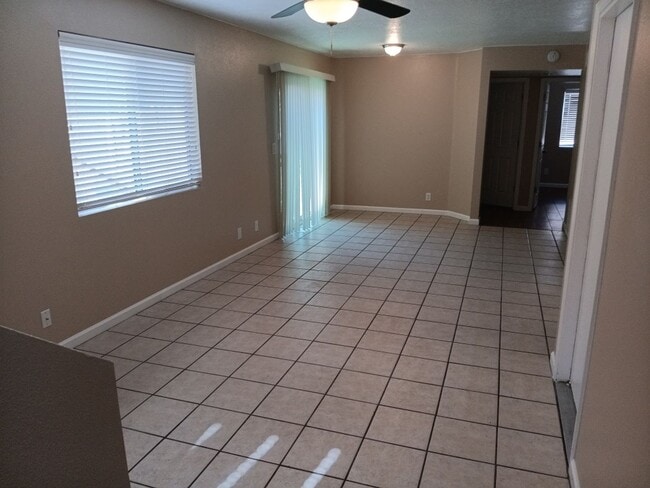 Building Photo - Available Now! 3 Bedroom 2 Bathroom Located in SW ABQ!! Showings Available! Price drop!
