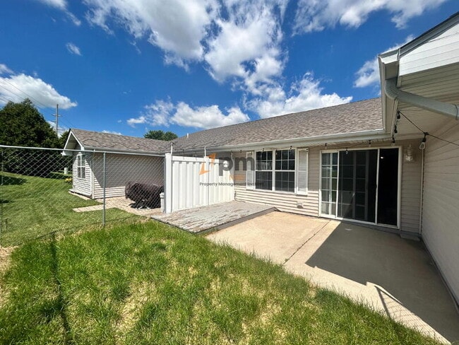 Building Photo - 396 Golden Oak Ct