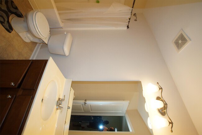 Building Photo - 2236 Stoney Spring Dr