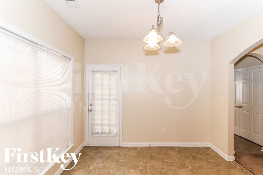 Building Photo - 2654 Bending Elm Cove