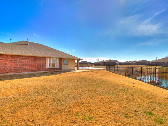 Building Photo - 4117 Green Apple Dr