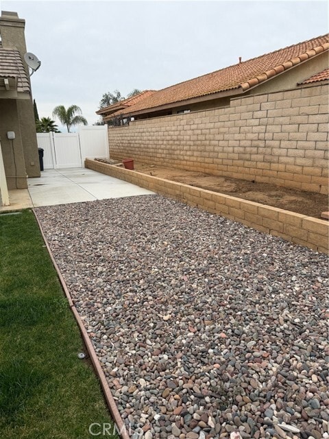 Building Photo - 14253 Meadowlands Dr