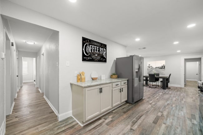 Building Photo - 125 Gramley St