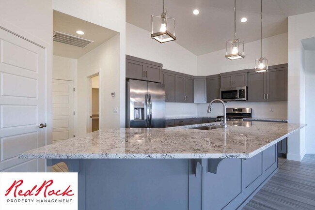 Building Photo - Incredible 3 Bedroom, 2 Bathroom Property ...