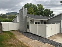 Building Photo - 765 Lupine Ct