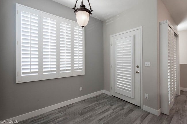 Building Photo - 9050 W Warm Springs Rd