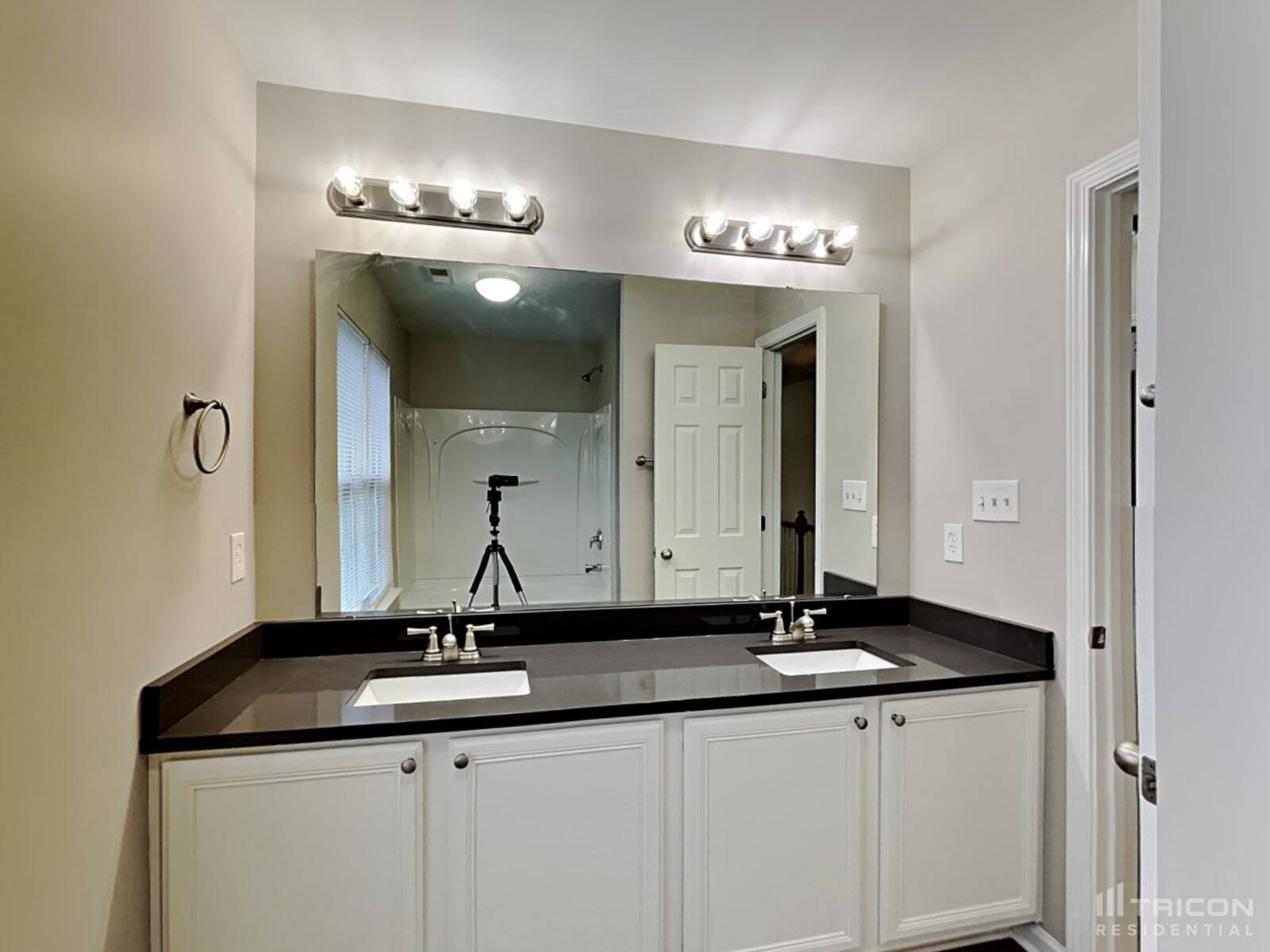 Building Photo - 2834 Oakdale Pasture Dr