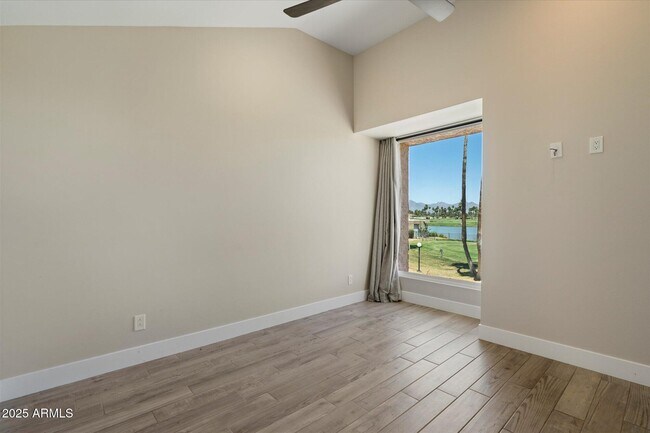 Building Photo - 7401 N Scottsdale Rd