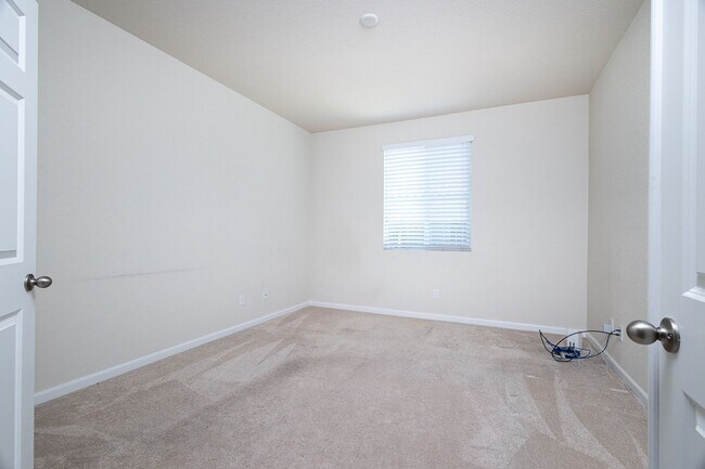 Building Photo - Charming Rental Home Next to Kavala Ranch ...