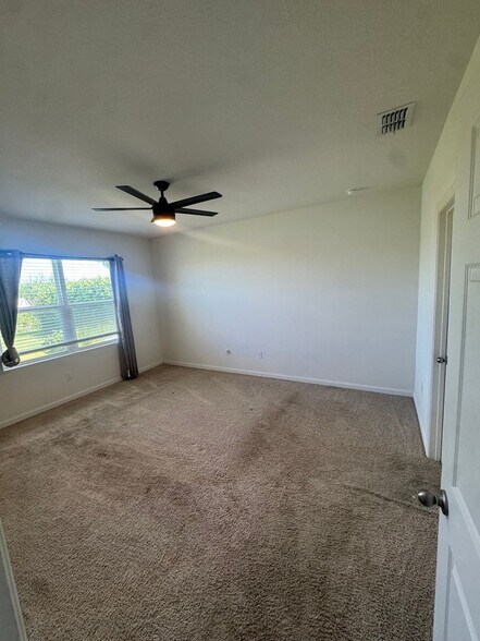 Building Photo - 3222 Trinity Cir