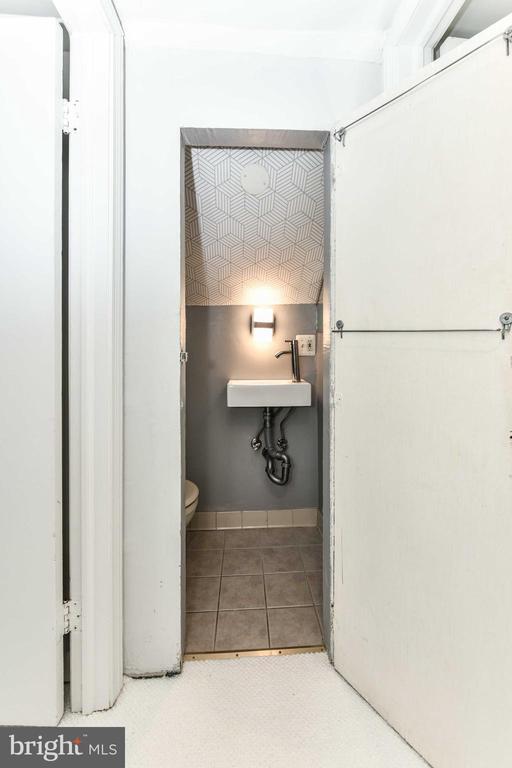 Building Photo - 7308 Poplar Ct