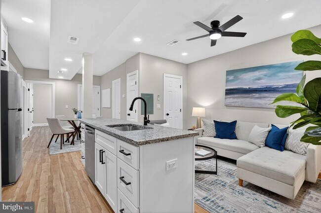 Primary Photo - 212 36th St NE