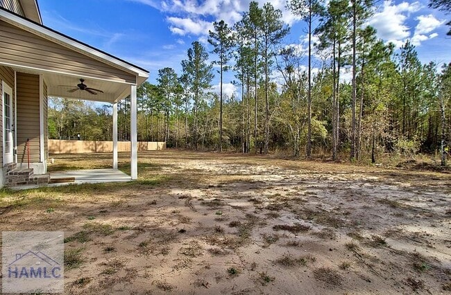 Building Photo - 220 Fairview Dr NE