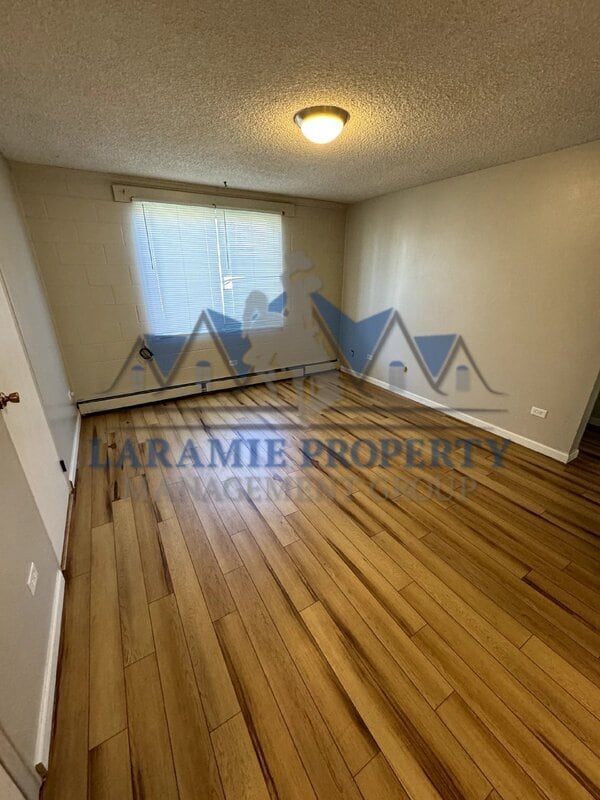 Building Photo - 411 S 26th St