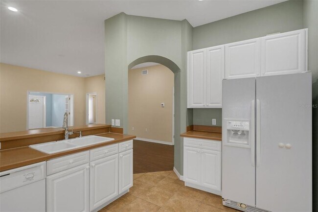 Building Photo - 654 Lake Clark Pl