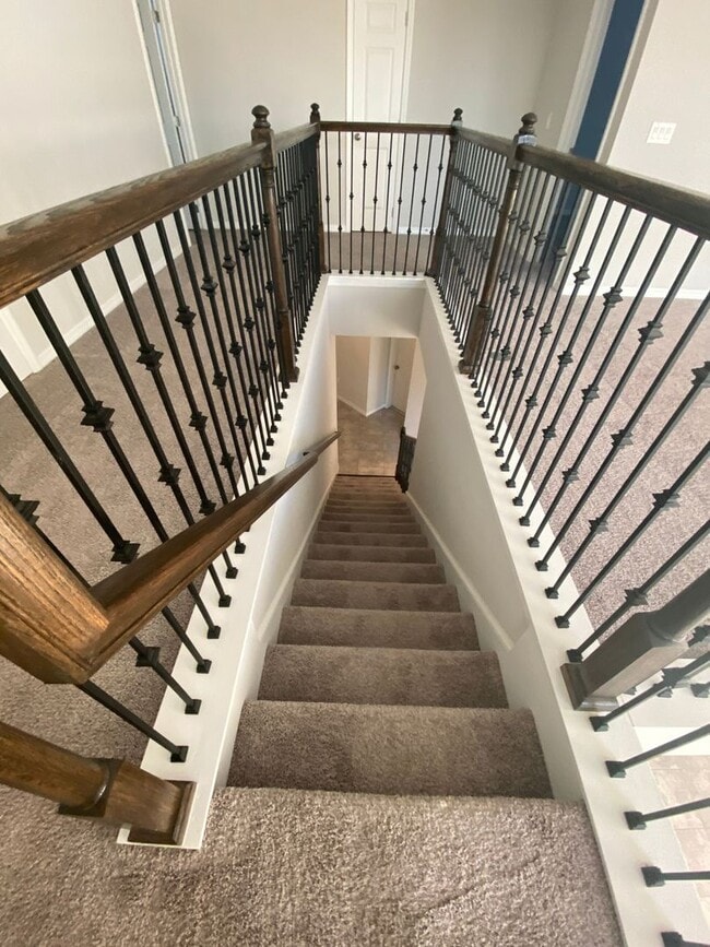 Building Photo - 3 Bedroom 3.5 Bath Home in Winter Park for...