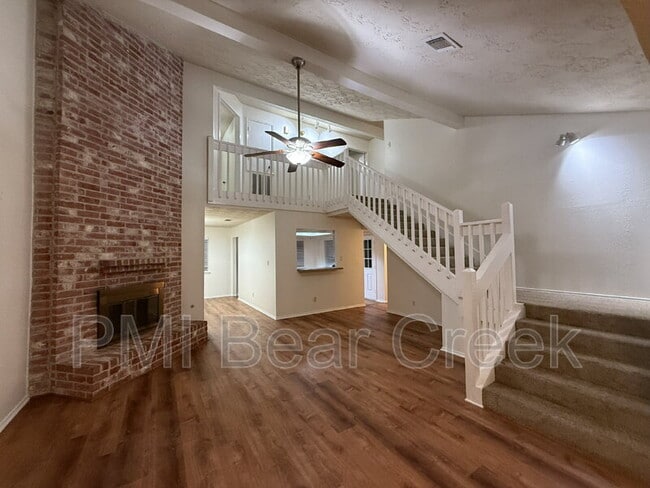 Building Photo - 9618 Yearling Cir