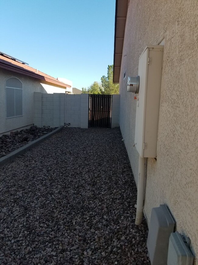 Building Photo - Fantastic 3 bedroom Home in Queen Creek!