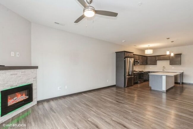 Building Photo - $1,250 | 1 Bedroom, 1 Bathroom Condo | Dog Friendly* | Sublease* | Available for an April 1st, 20...