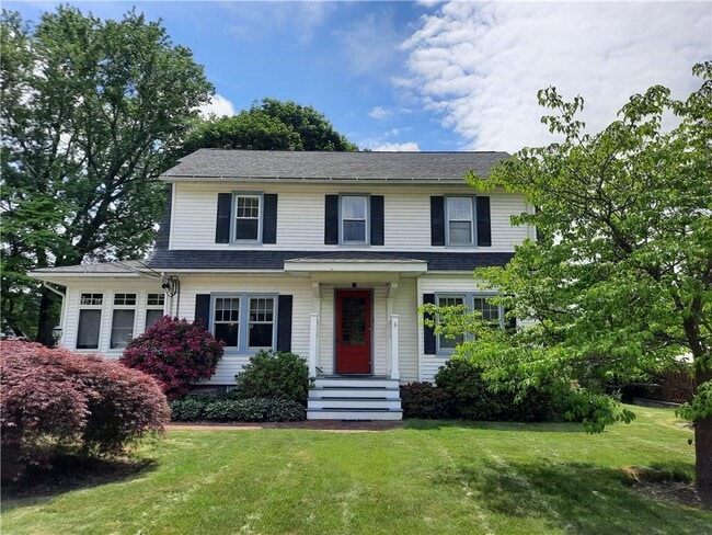 Primary Photo - 6 Chestnut St