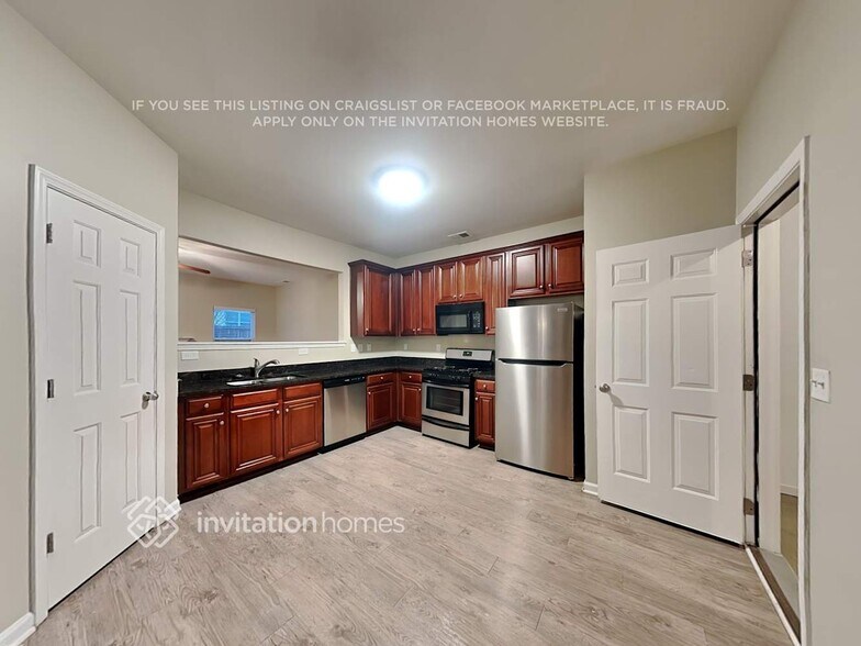 Building Photo - 4245 Arch Pass