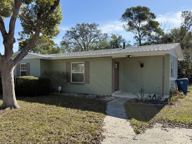 Building Photo - Charming 2-Bedroom in Spring Hill