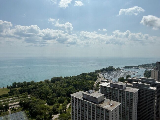 Building Photo - 3660 N Lake Shore Dr