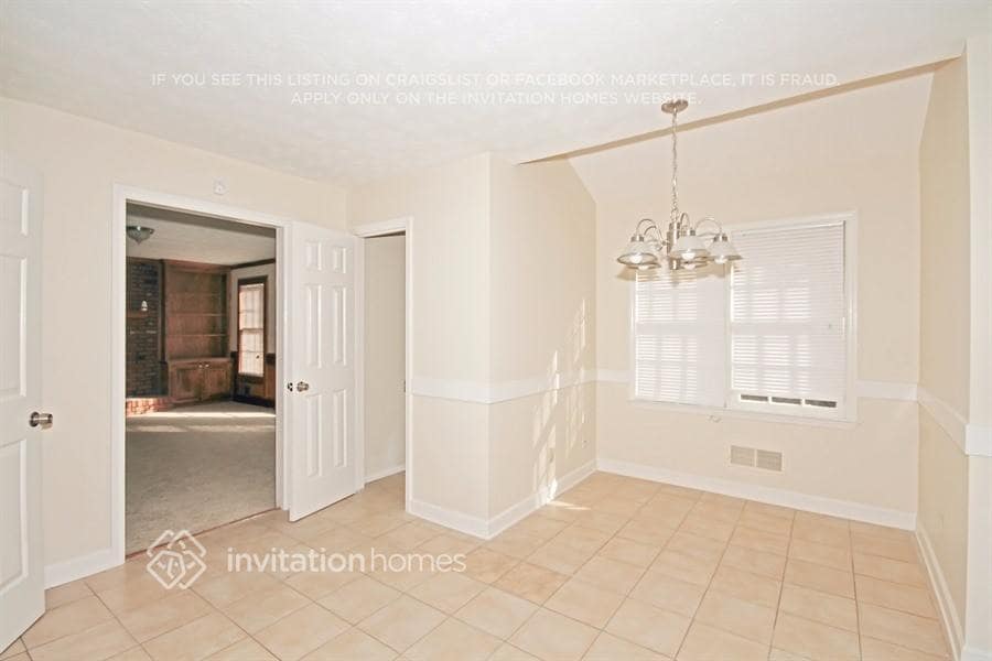 Building Photo - 1480 Meadow Oak Dr