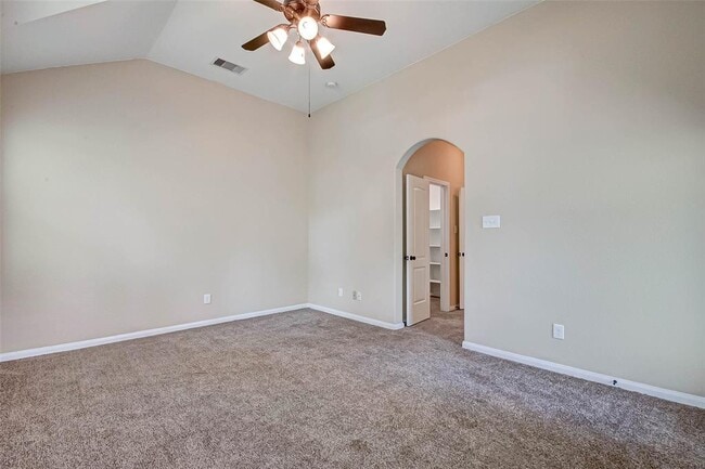 Building Photo - 26 Cheswood Manor Drive