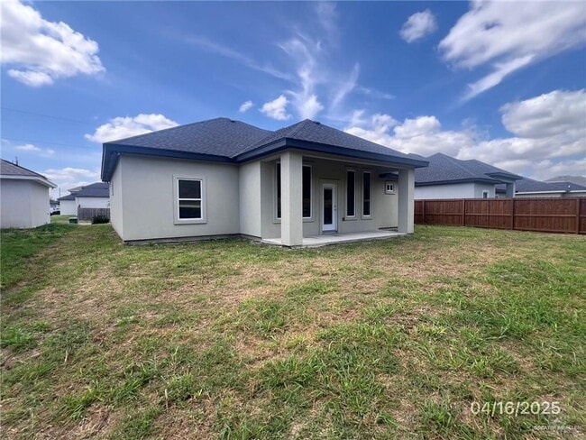 Building Photo - 9 Empress Ln