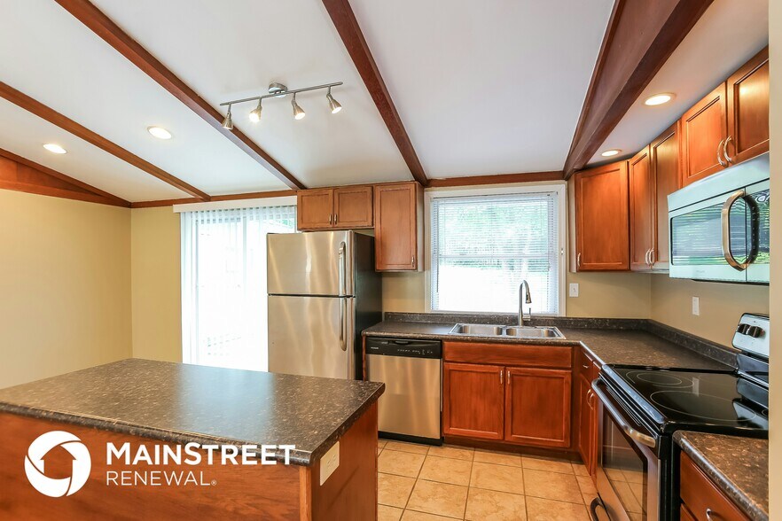 Building Photo - 5612 N Euclid Ave