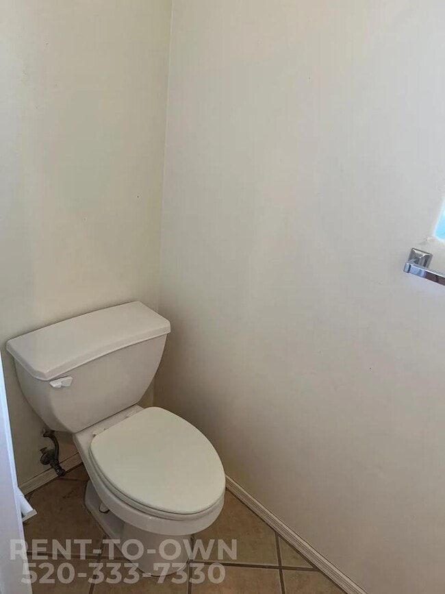 Building Photo - 1173 Calle Chaparral