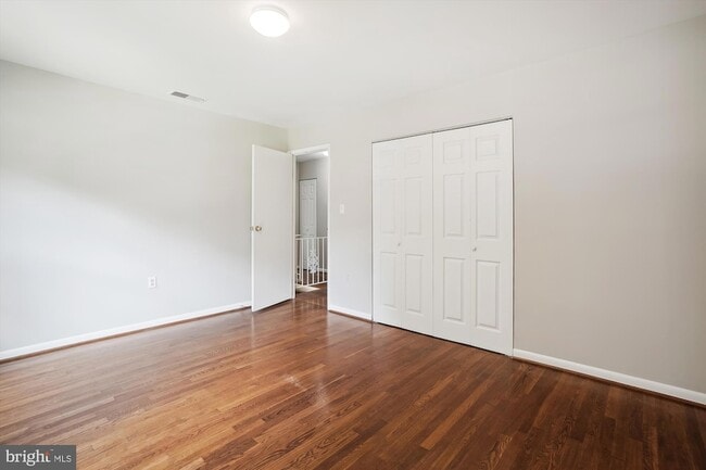 Building Photo - 8501 Canterbury Dr
