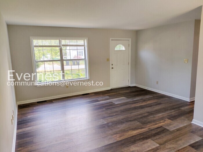 Building Photo - 217 Mimosa Ave