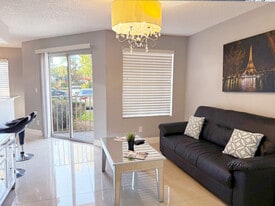 Building Photo - 11582 Westwood Blvd