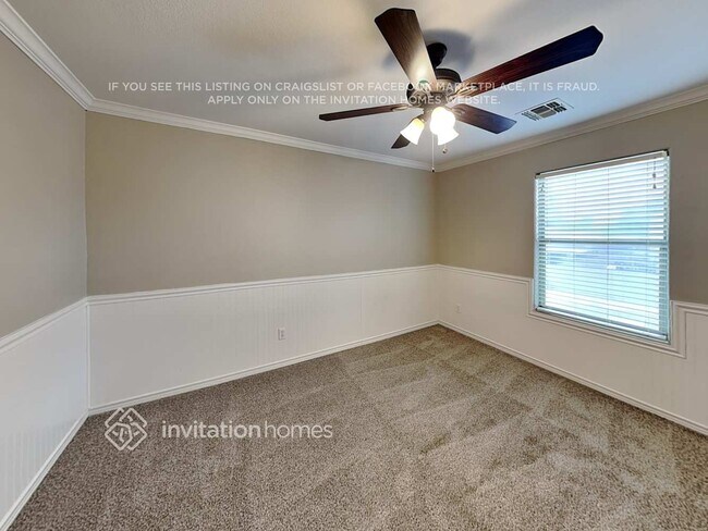 Building Photo - 1875 E Renegade Trail