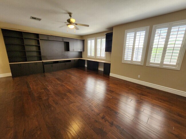 Building Photo - Beautifully Upgraded Southern Highlands Ga...