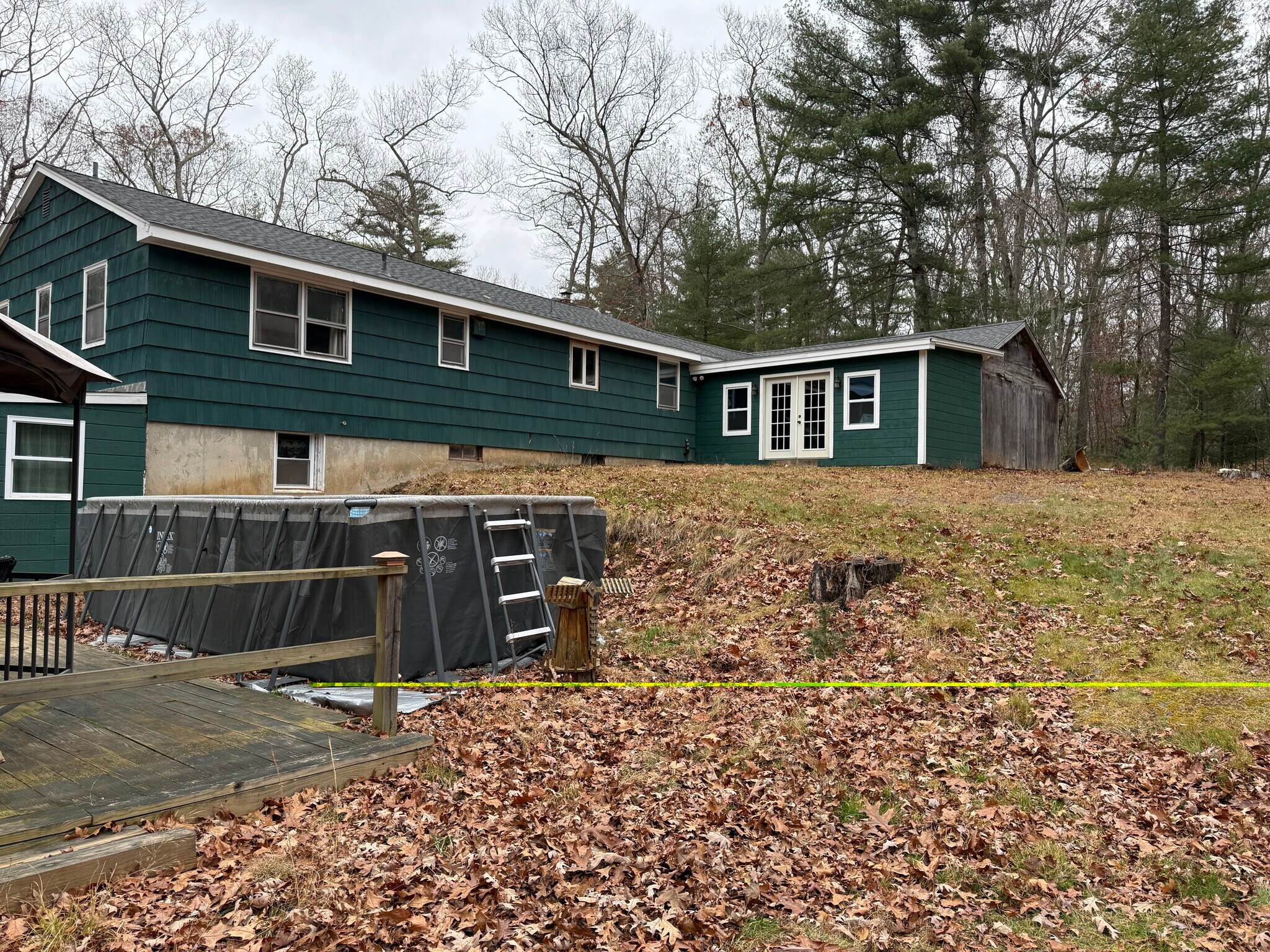 Building Photo - 39 Navratil Rd