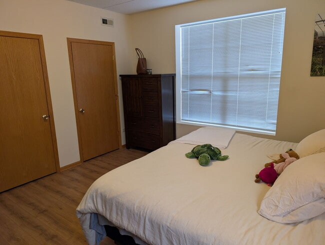 Building Photo - 16641 Liberty Cir