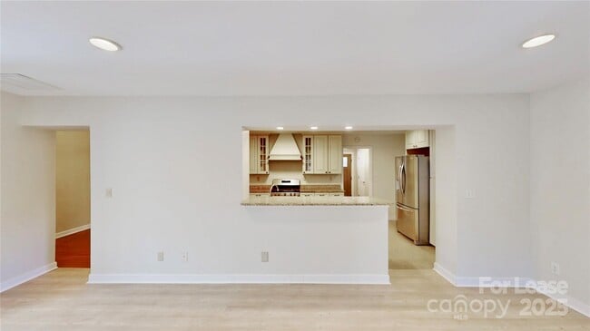 Building Photo - 2844 Goneaway Rd