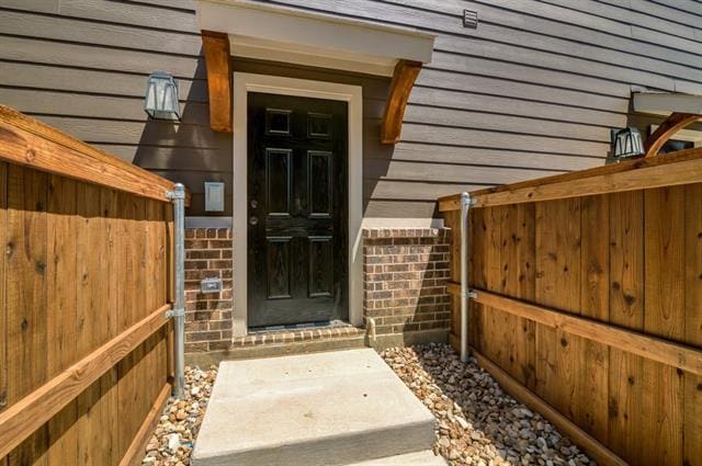 Building Photo - 628 Fallow Dr