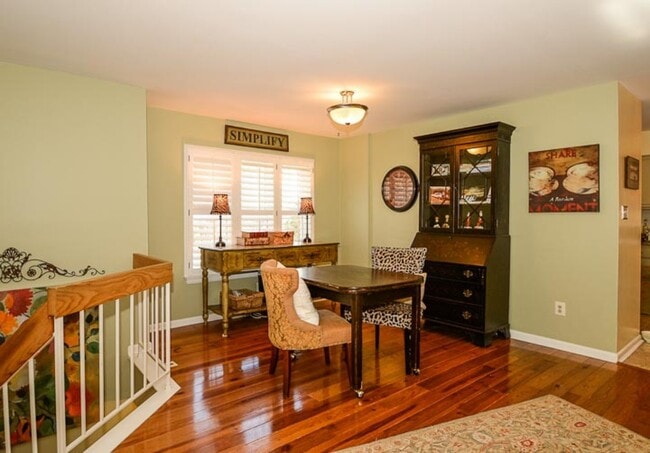 Building Photo - 8326 Linden Oaks Ct