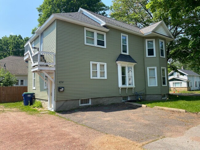 Building Photo - 629 Scott St