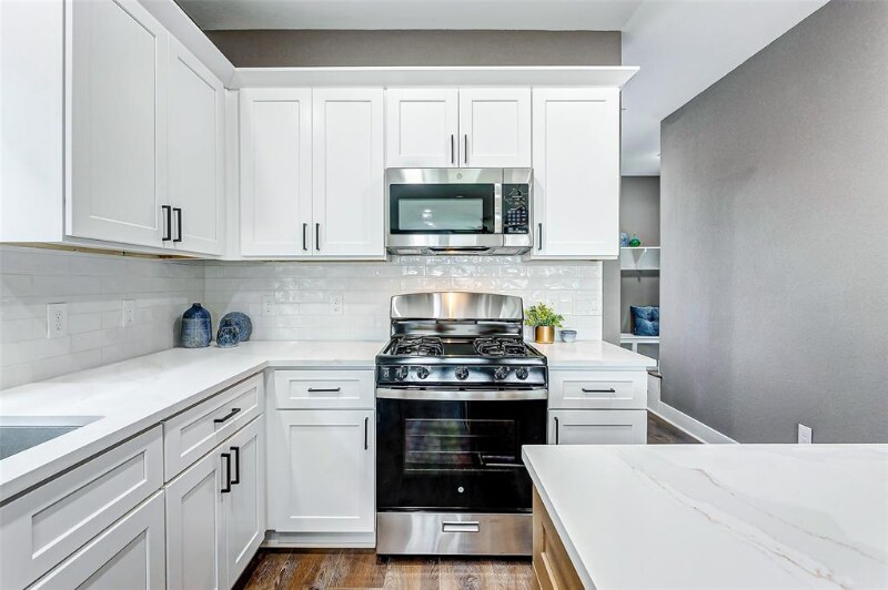 Building Photo - 8006 Sunbury St