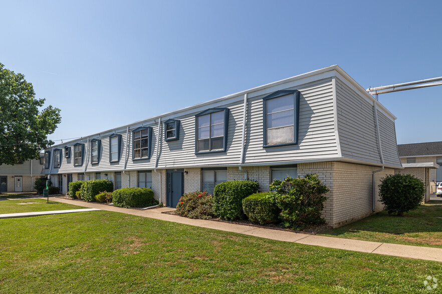 Primary Photo - Higdon Ferry Apartments