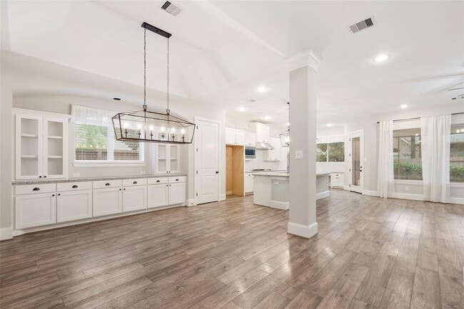 Building Photo - 17703 Sequoia Kings Dr
