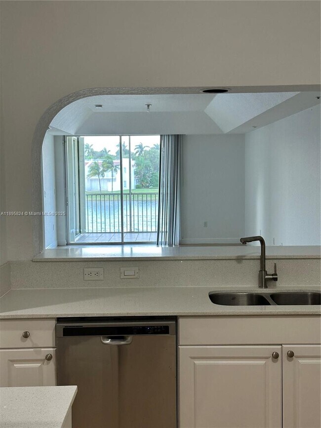 Building Photo - 10700 NW 66th St