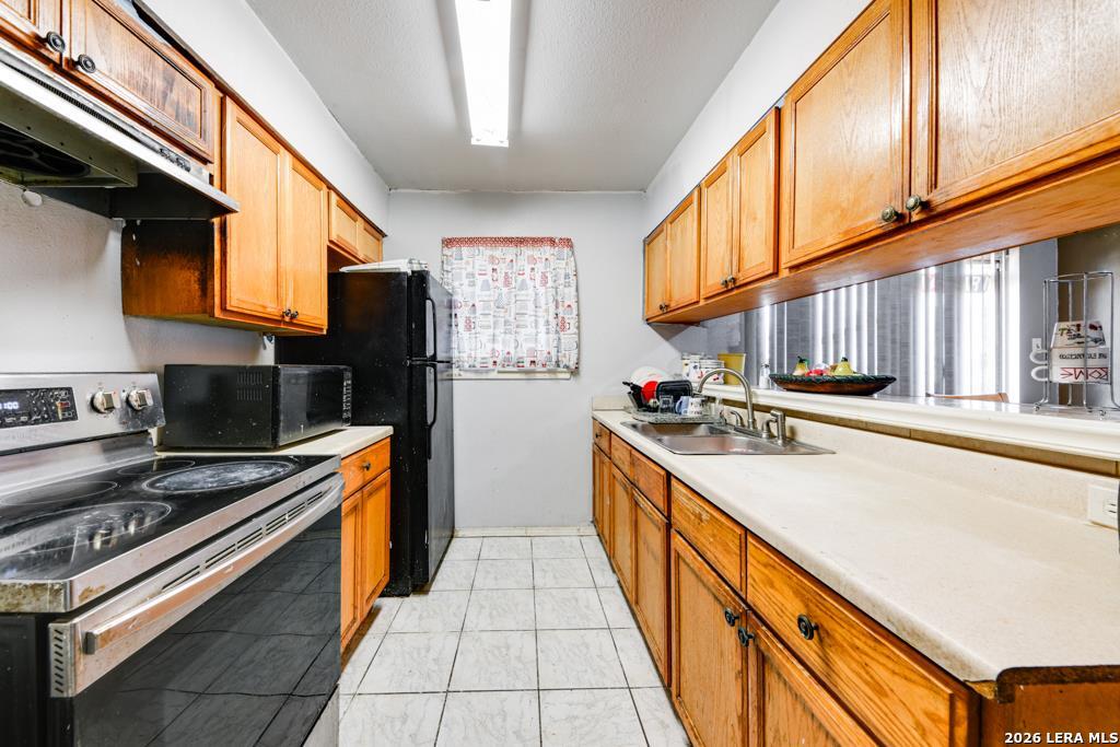 Building Photo - 5139 Grovehill St